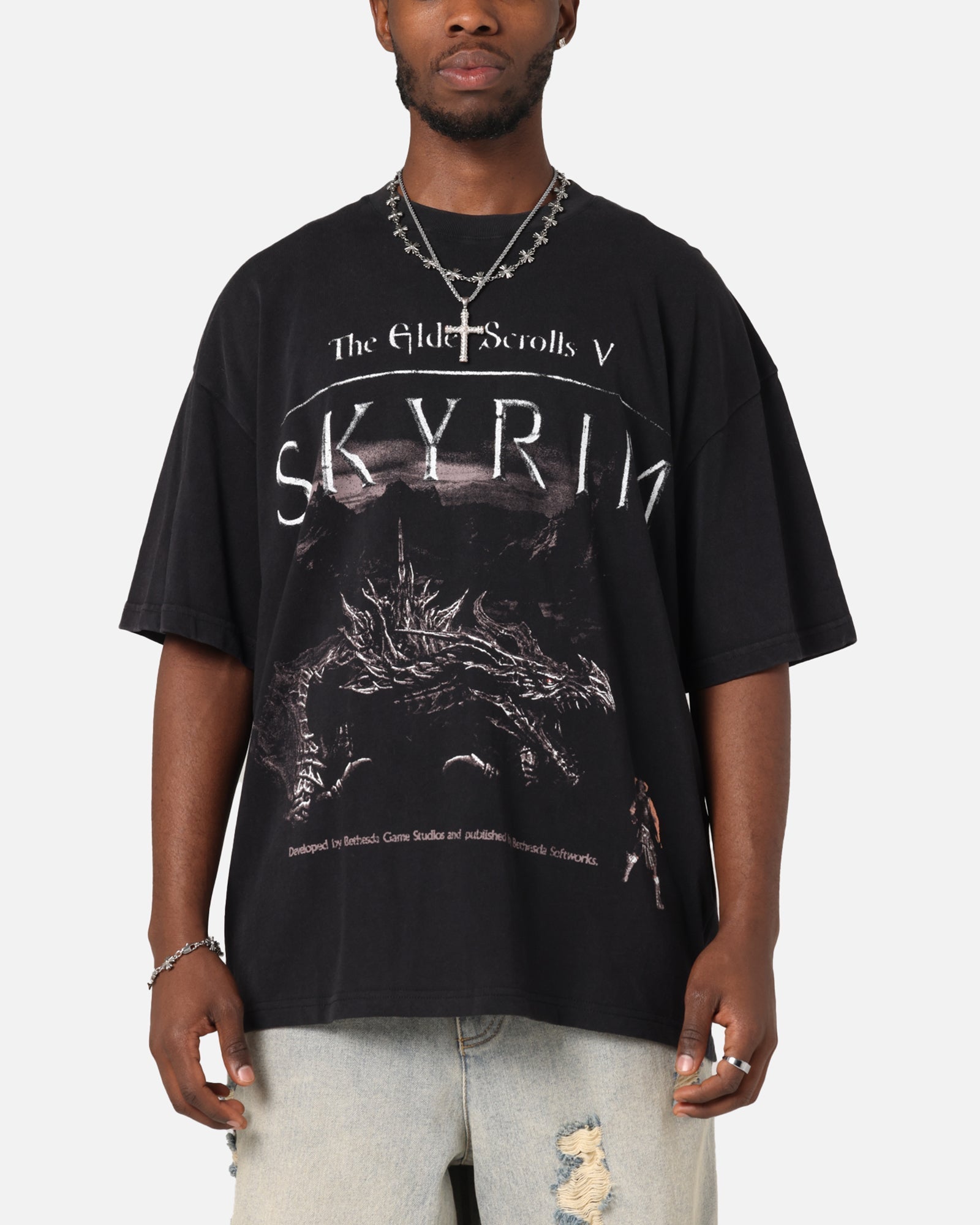 73 Studio X The Elder Scrolls V: Skyrim '11 Dragonborn Vintage T-Shirt Black Acidwash