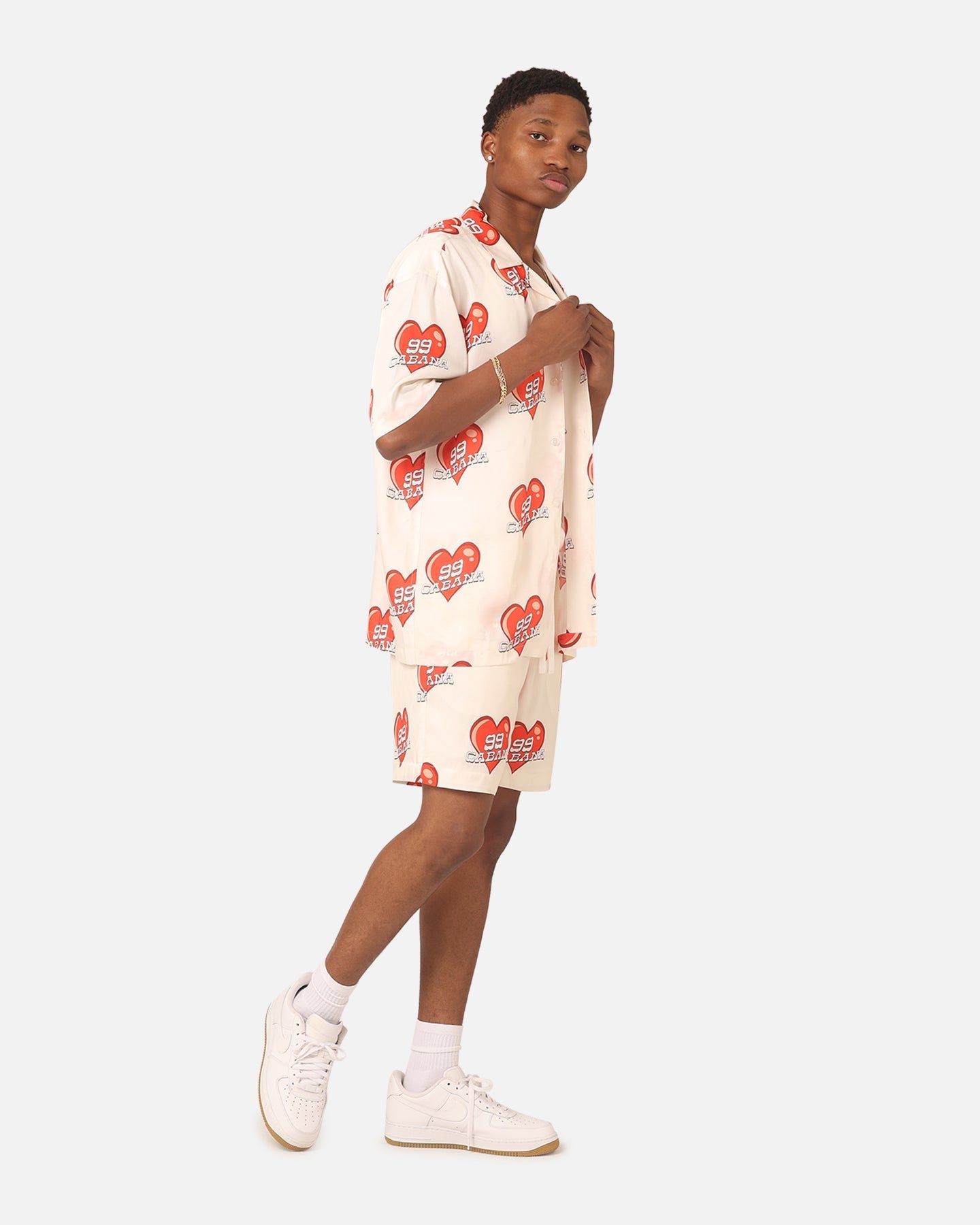 99 Cabana Roaming Hearts Shorts Off White/Red