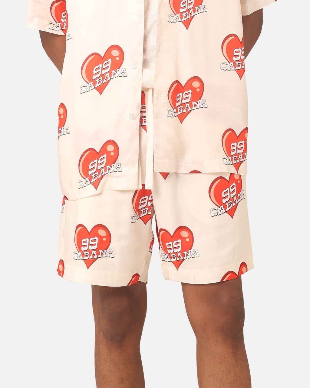 99 Cabana Roaming Hearts Shorts Off White/Red