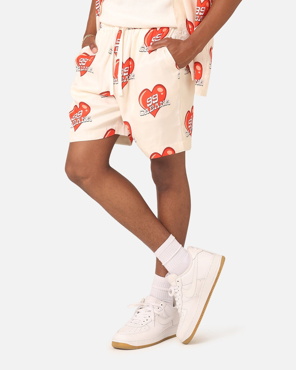 99 Cabana Roaming Hearts Shorts Off White/Red