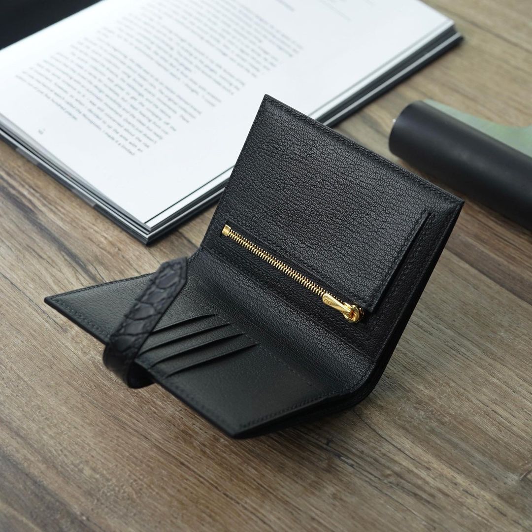 Black vertical wallet