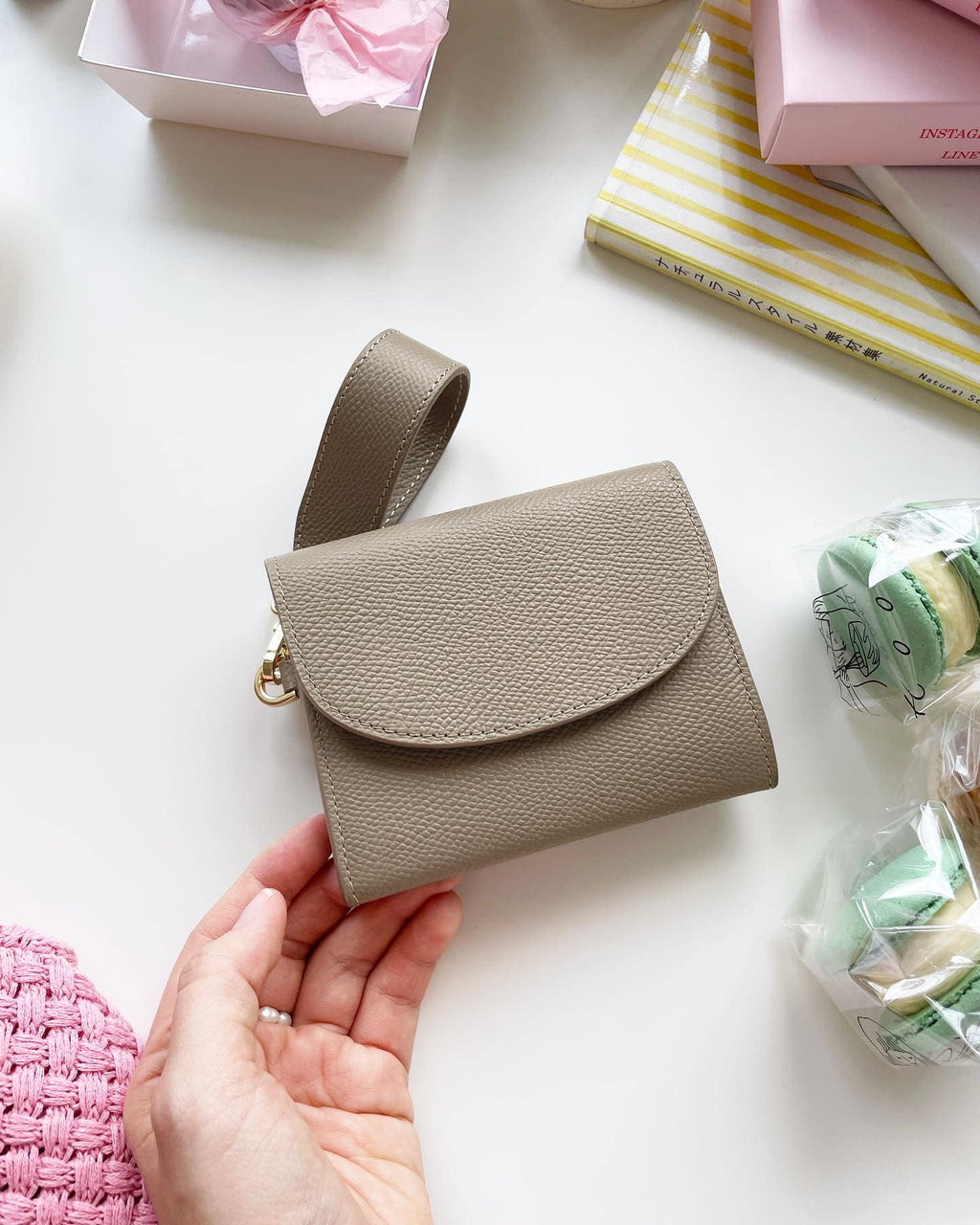 Mellow Wallet Epsom Leather Craft Stitching