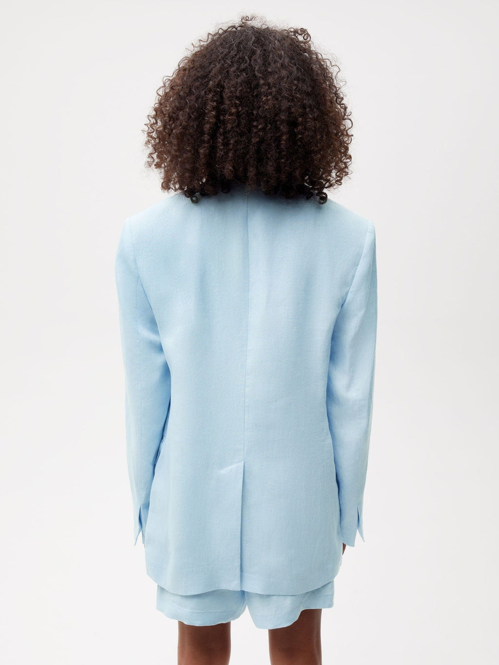 Aloe Linen Tailored Blazer—baby blue