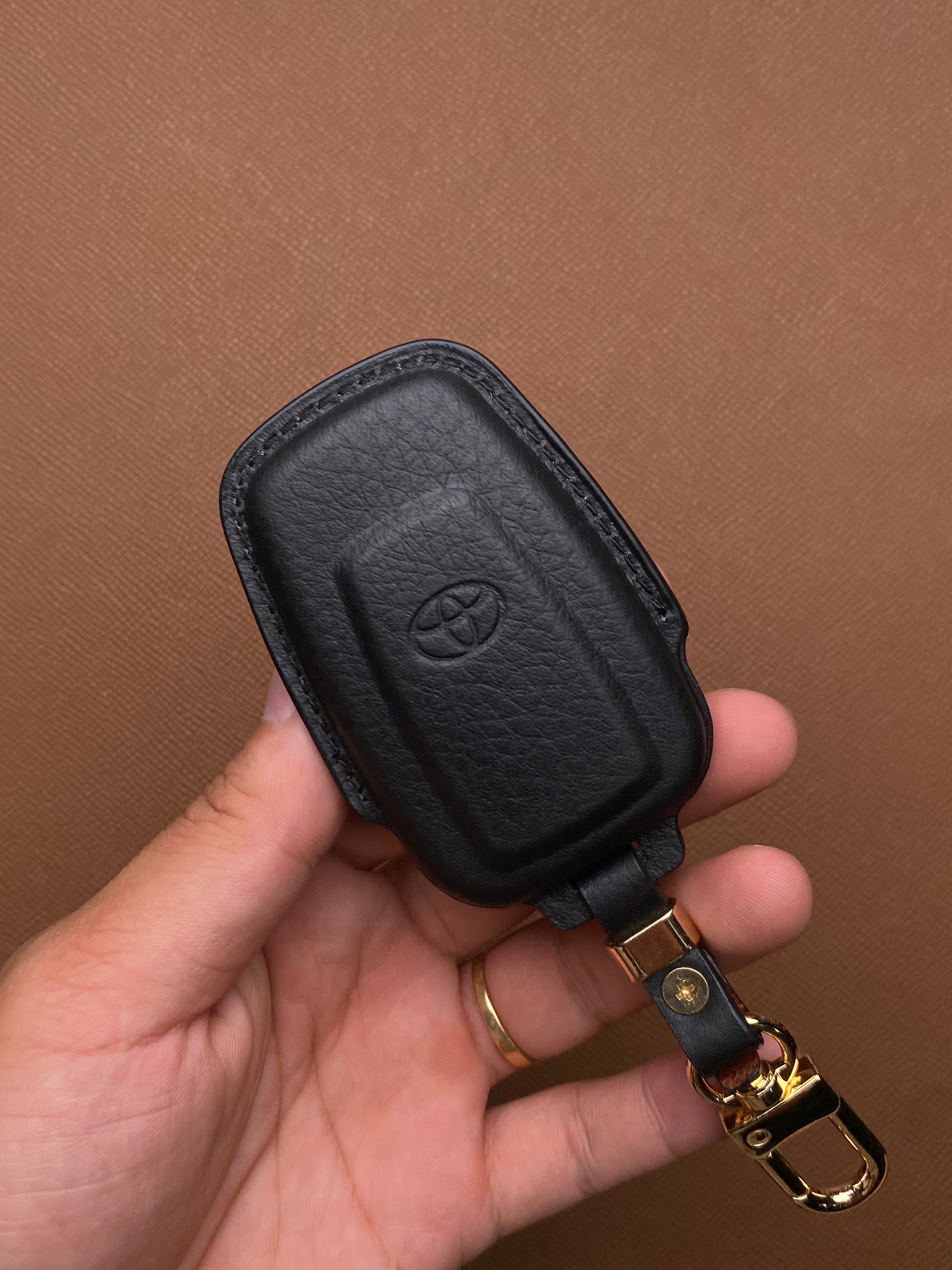 Leather Key Case for Toyota Land Cruiser (2022) - TOD3OTO
