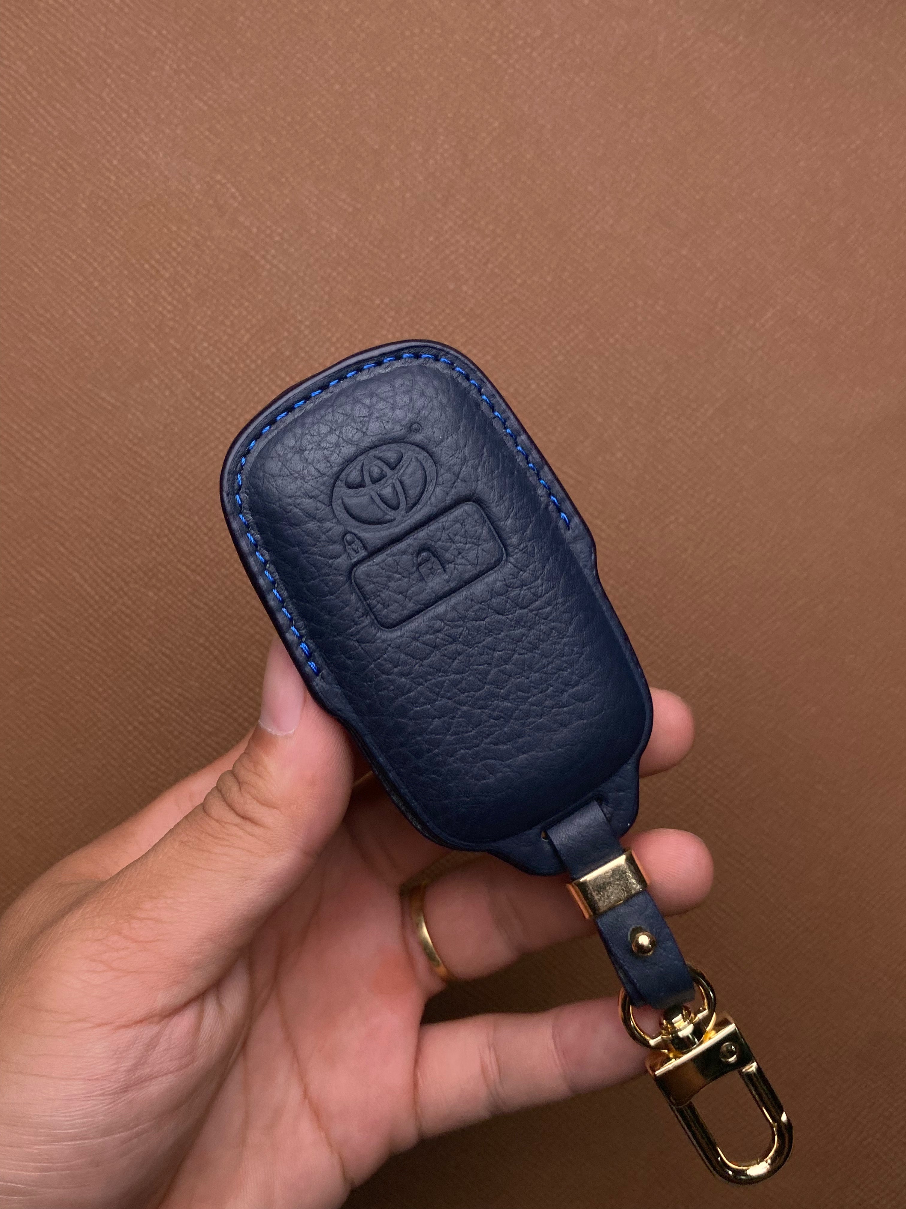 Leather Key Case for Toyota RAIZE, VELOZ, Wigo, AVANZA, Yaris Cross (2021-2022) - TOF2