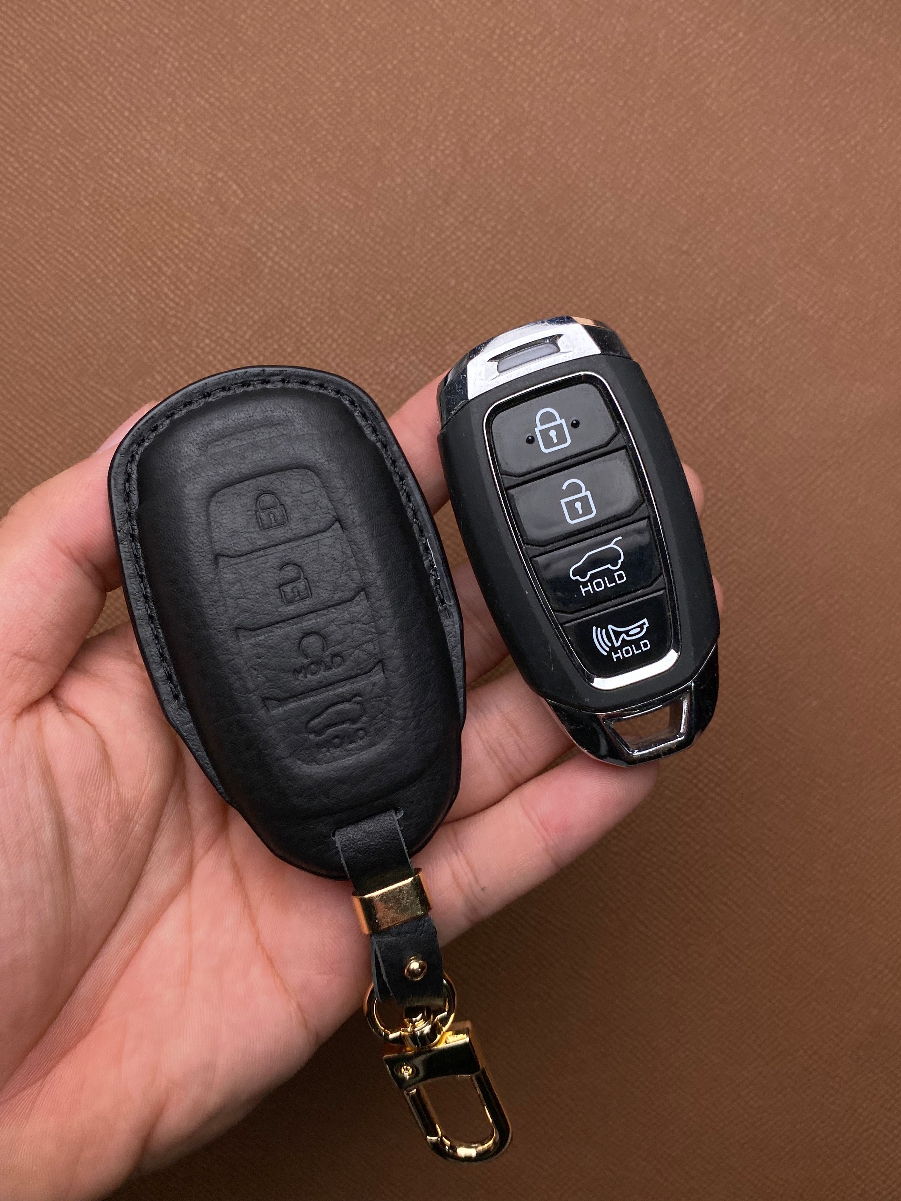 Leather Car Key Case for Hyundai Elantra (2023), Accent (2021-2023) - HUYD4