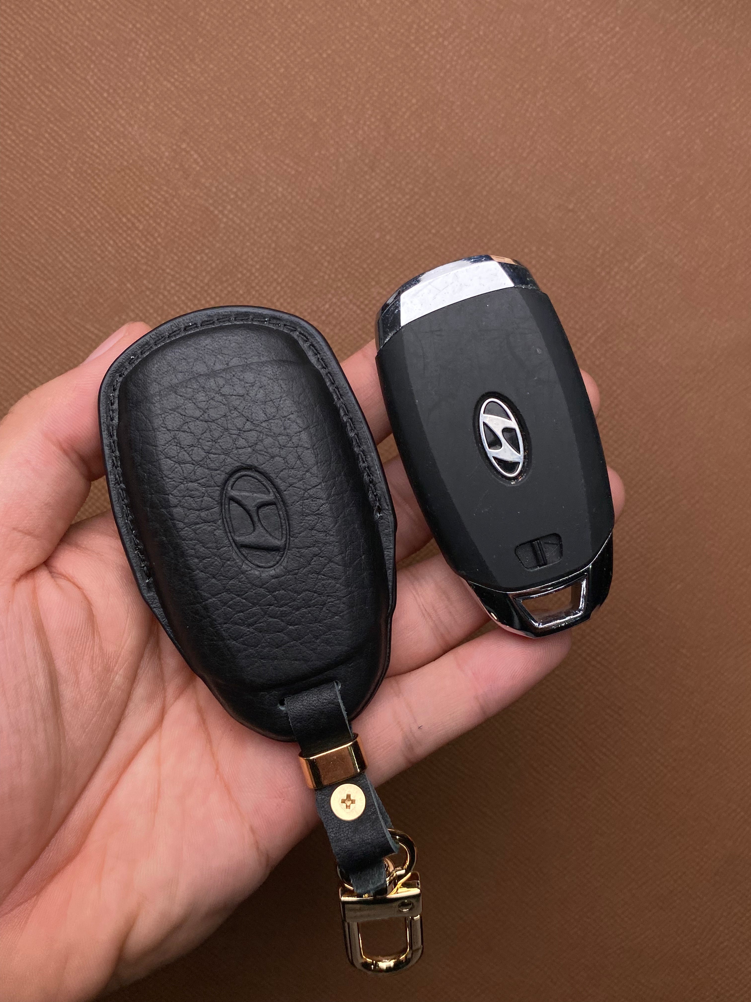 Leather Car Key Case for Hyundai Elantra (2023), Accent (2021-2023) - HUYD4
