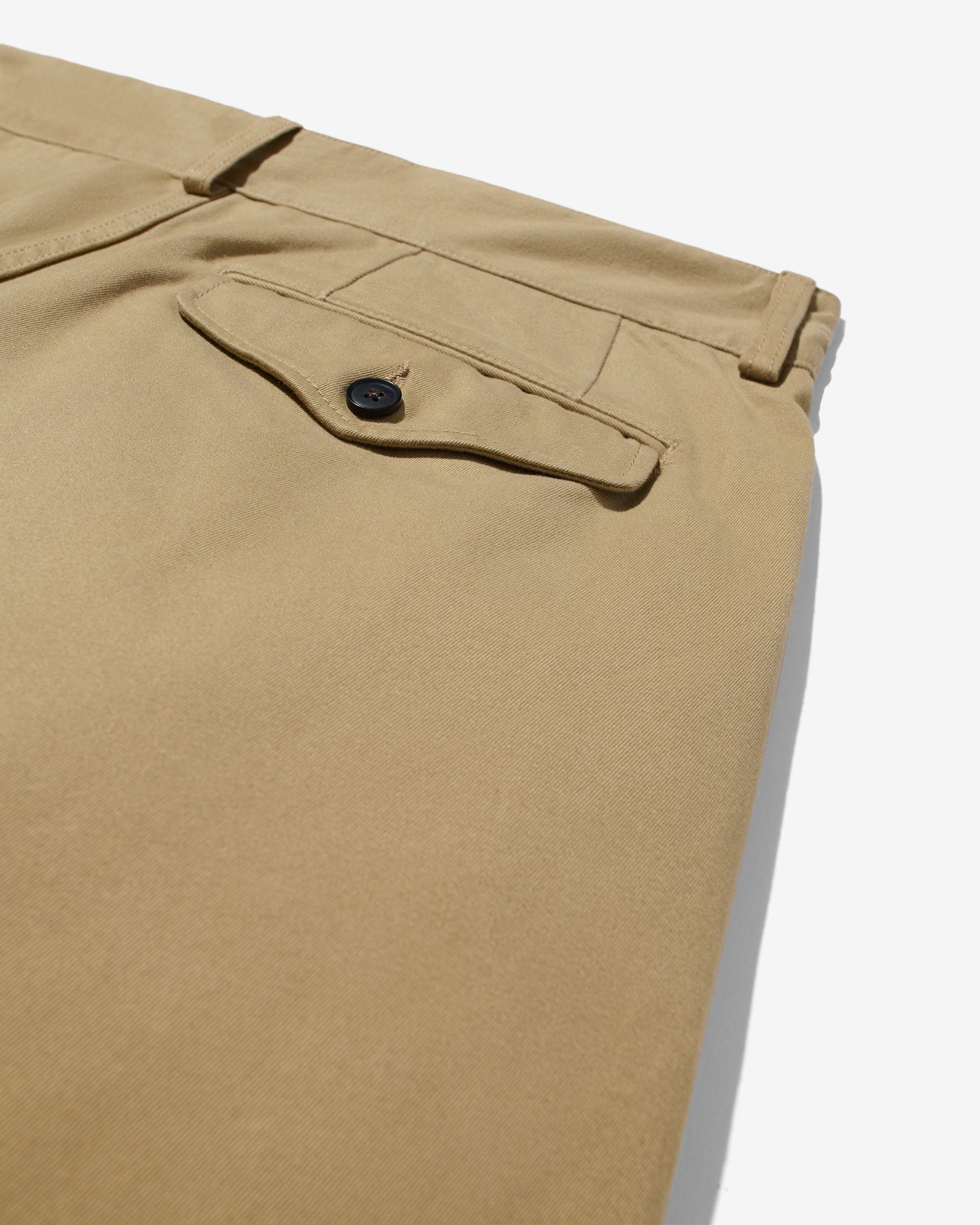 Single-Pleat Baggy Shorts