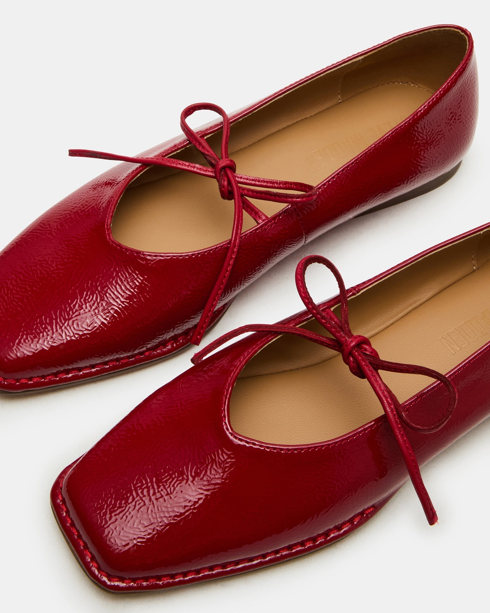LOLA RED PATENT