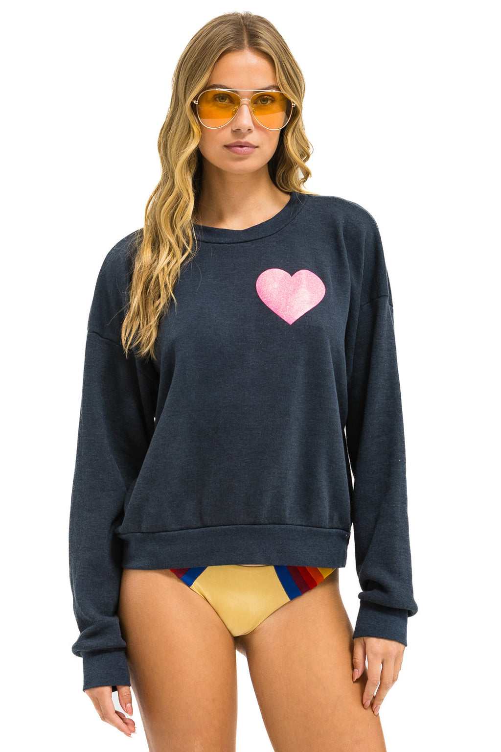 GLITTER HEART RELAXED CREW SWEATSHIRT - CHARCOAL // NEON PINK