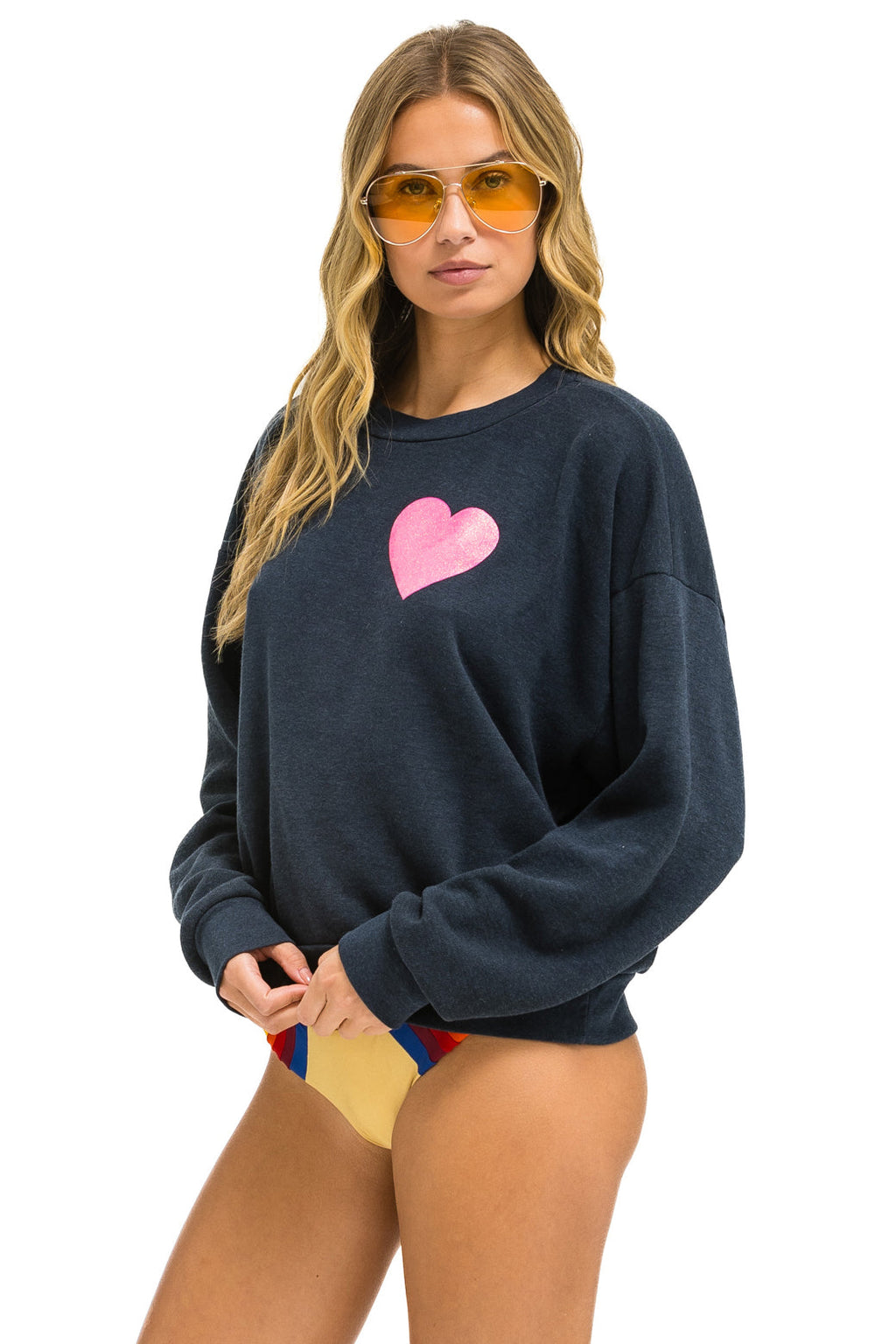 GLITTER HEART RELAXED CREW SWEATSHIRT - CHARCOAL // NEON PINK