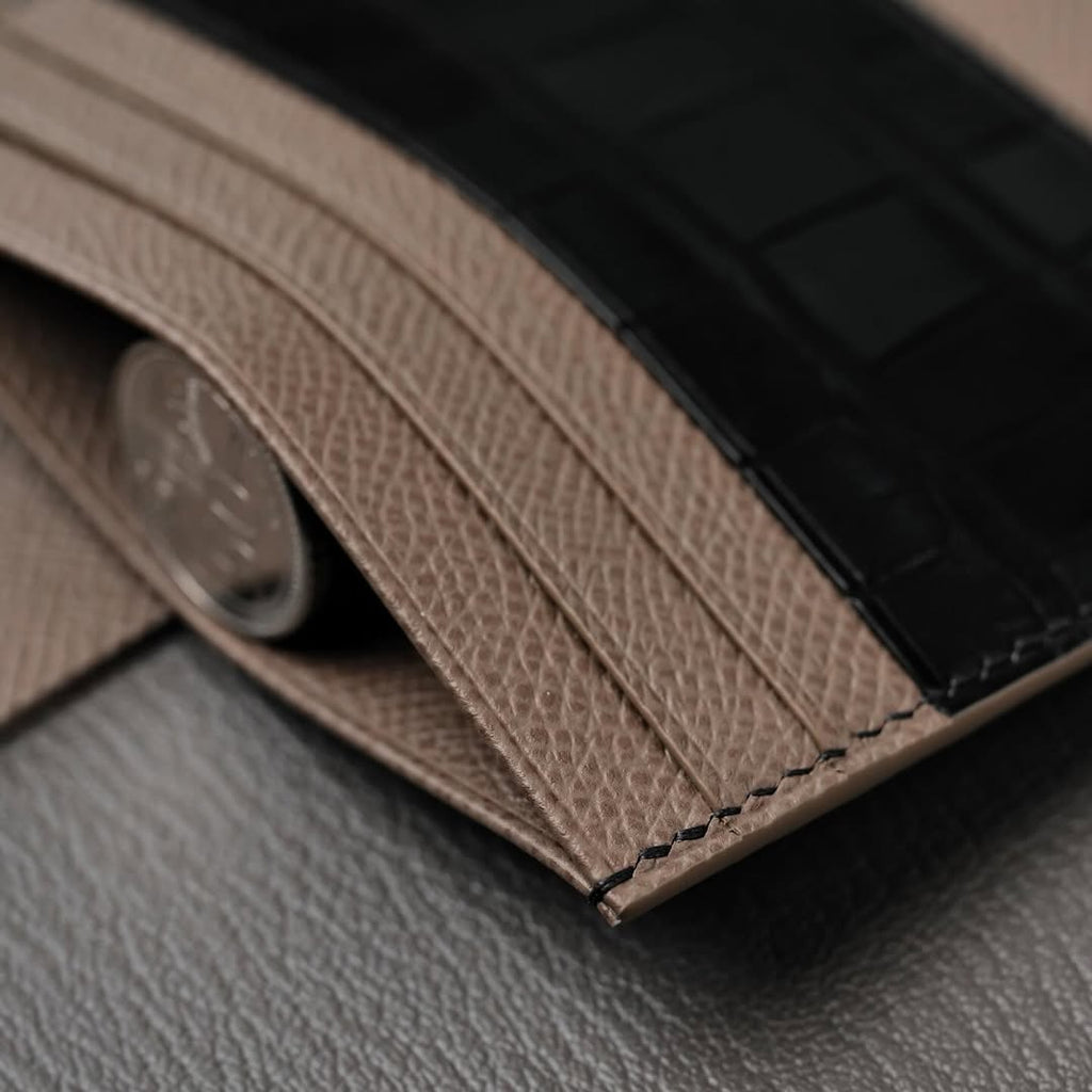 Black x Etoupe Flat card holder